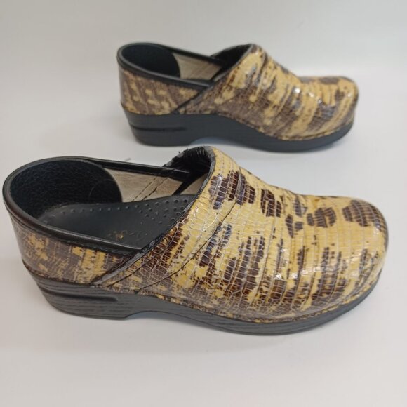 Dansko Clog Professional Shoe Snake Reptile Slip On Style Mule Womens US 6 or 36 - Picture 8 of 15